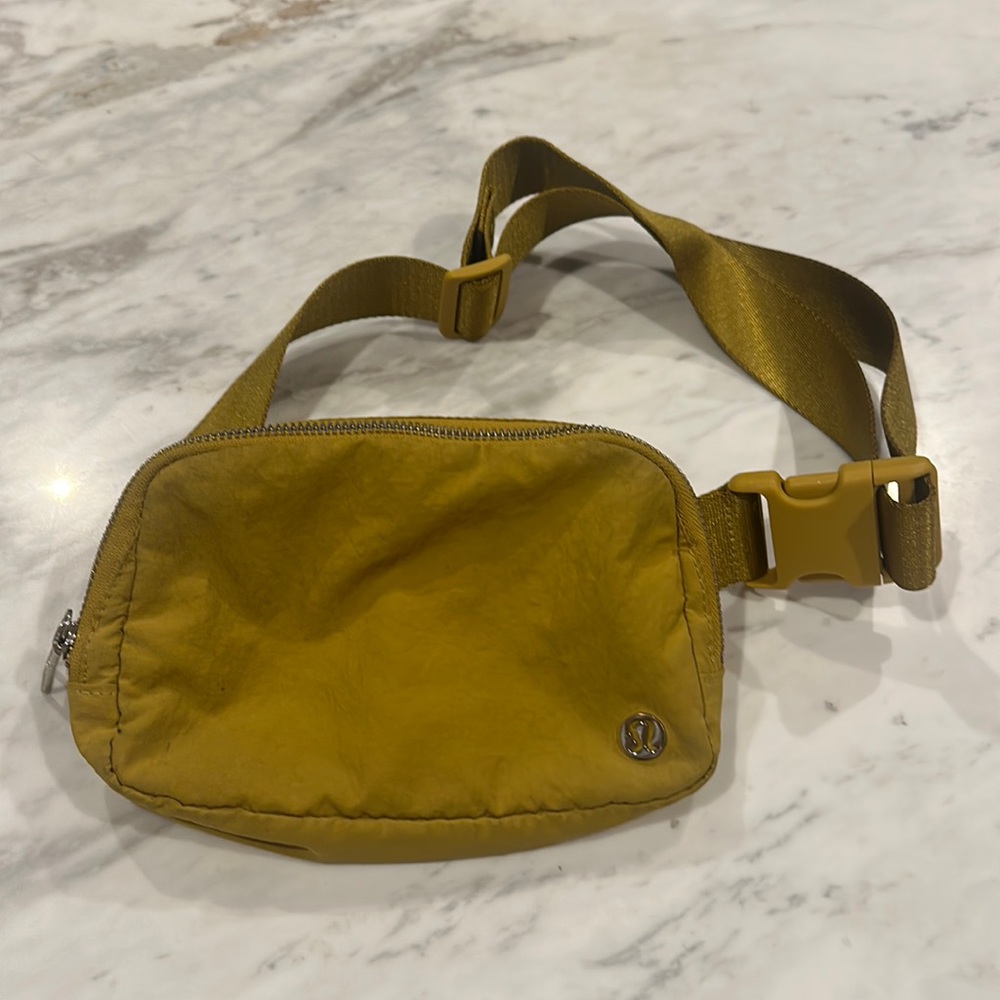 Lululemon Yellow Everywhere Belt Bag 1L